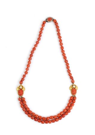  
Girocollo in corallo Mediterraneo 
 