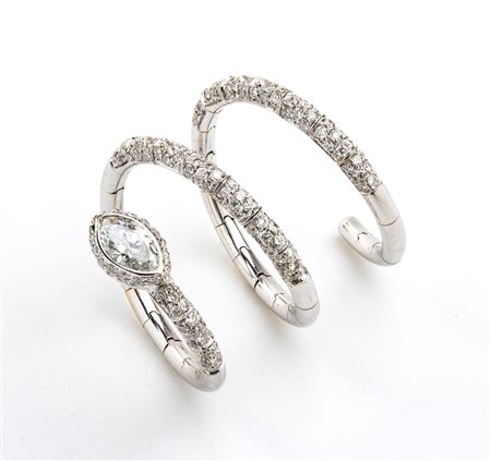  
Anello in oro e diamanti 
 