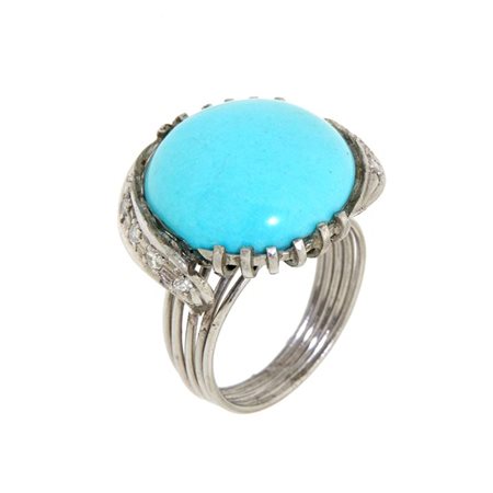 ANELLO Anello in oro bianco con al centro semisfera in turchese, ai lati...
