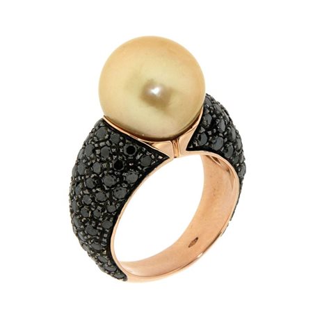 ANELLO Anello in oro rosa, sommità recante perla australiana, varietà gold...