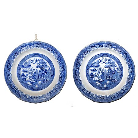 Coppia di antichi piatti rotondi Blue white Staffordshire