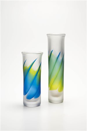 Göran Wärff Coppia di vasi;Vetro colorato, produzione Kosta Boda, h. 30 e 23...