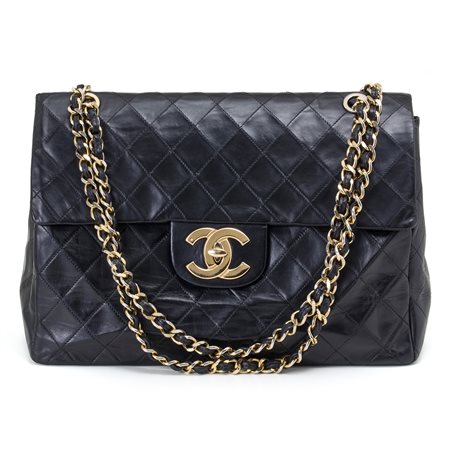 Chanel  
Chanel Jumbo nera vintage 
 