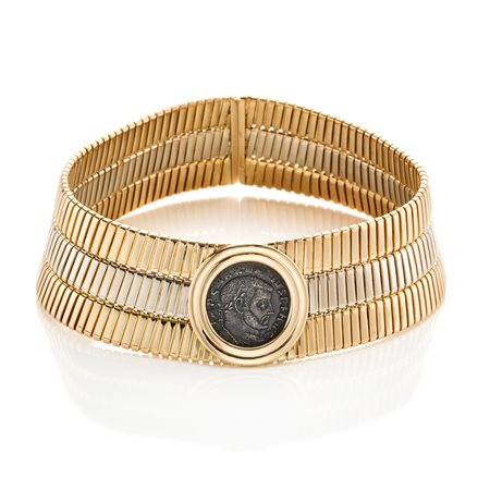 Bulgari  
Collier a tre file di tubogas Bulgari, collezione Monete 
 