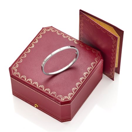 Cartier  
Love Cartier in oro 
 