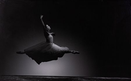 Etoil-black Eleonora Abbagnato