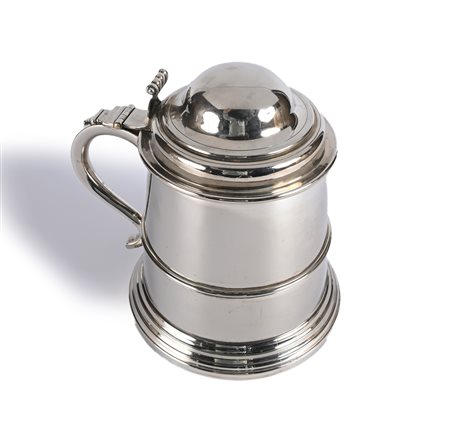 Grande tankard portaghiaccio in metallo argentato caratteristica forma...