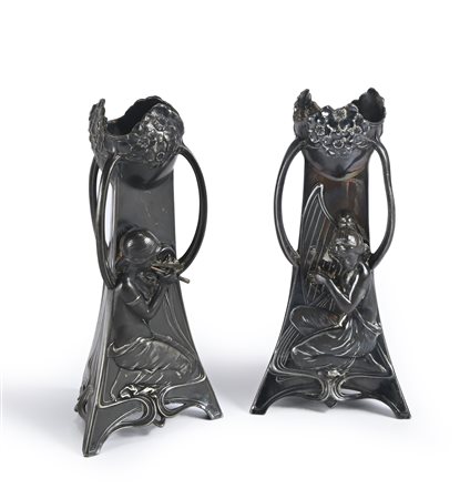 Portafiori Art Nouveau in peltro, Varsavia, Roman Plewkiewicz (attivo dal...