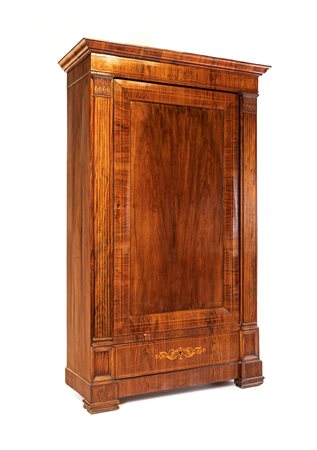 Armadio in palissandro con sottili filettature in legno di frutto, Italia...