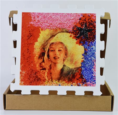 Omar Ronda MARILYN FROZENstampa UV su fx high quality bianco, cm 21x21x1,3;...