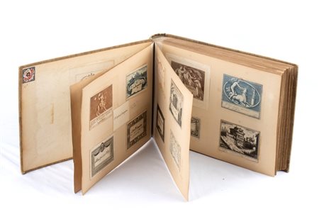  
Album contenitore collezione di biglietti da visita  
 cm.22x33