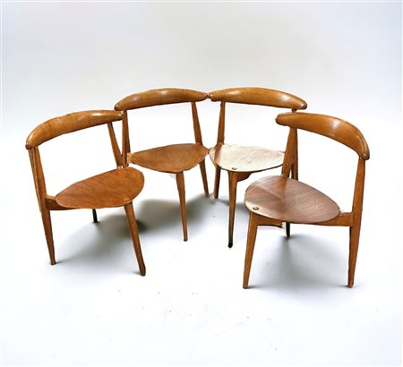 Hans J. Wegner (1914 - 2007) 
Gruppo di 4 sedie in palissandro, Heart Chairs XX secolo
 