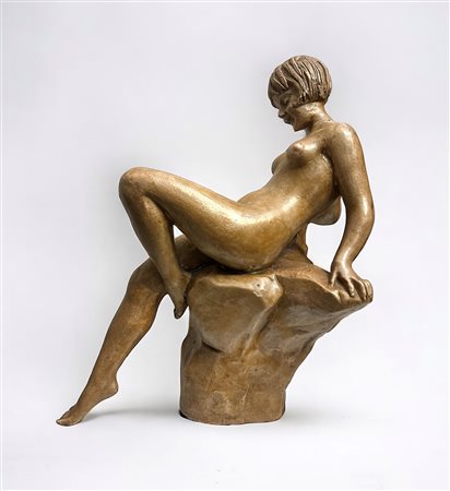 Pietro Melandri (1885 - 1976) 
Figura femminile distesa 
ceramica 35 x 27 x 20 cm