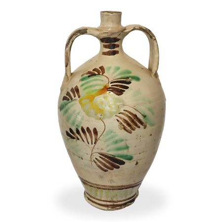 Quartara con manici in maiolica di Caltagirone con decori policromi sul fronte a motivi floreali, 18