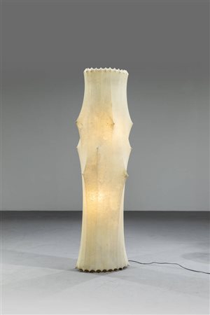 ACHILLE E PIER GIACOMO CASTIGLIONI<BR>Lampada da terra mod. Fantasma