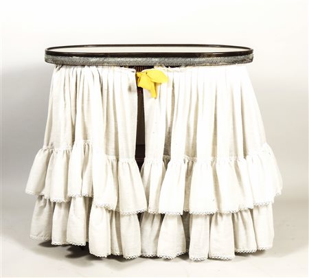 PICCOLA TOILETTE A FAGIOLO - KIDNEY BEAN SHAPED DRESSING TABLE h cm 77x80x44