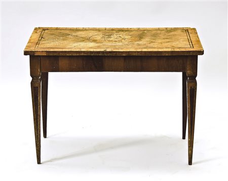 TAVOLINO DA APPOGGIO IN NOCE - SMALL WALNUT TABLE fine del XIX secolo - late...