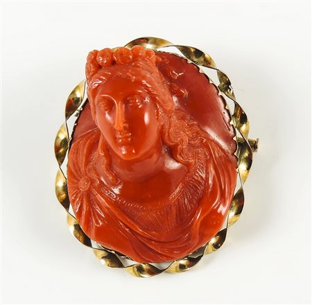 CAMMEO IN CORALLO ROSSO E ORO GIALLO - CORAL AND GOLDEN CAMEO Sicilia, XIX...