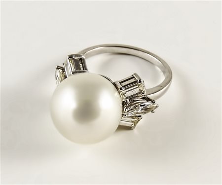ANELLO IN ORO BIANCO, PERLA AUSTRALIANA E DIAMANTI - WHITE GOLD, AUSTRALIAN...
