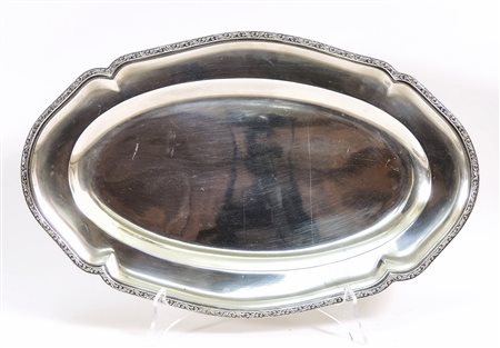 VASSOIO OVALE IN ARGENTO - OVAL SILVER TRAY Impero austro-ungarico, inizio...