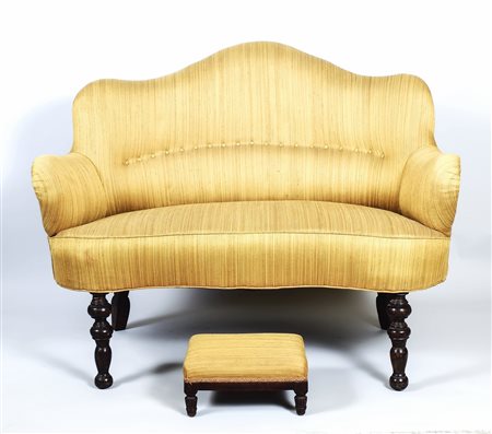 DIVANETTO IMBOTTITO E RIVESTITO IN TESSUTO GIALLO - UPHOLSTERED SOFA gambe...