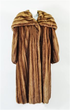 PELLICCIA IN VISONE CON GRANDE COLLO - MINK COAT