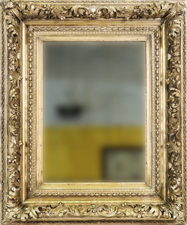 SPECCHIERA IN LEGNO INTAGLIATO, DORATO E PASTIGLIA - CARVED WOOD AND GILT...