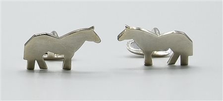 Marco Lodola (1955) GEMELLI CAVALLO, 2007 argento 925, cm 1,7x2,3x1,5...