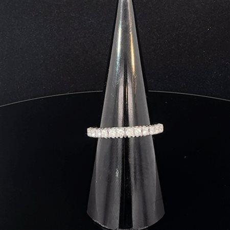 Anello Eternelle in oro 18k 3.1gr