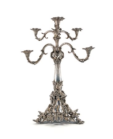 Grande candelabro in argento sterling a sette luci, Londra 1837, argentiere...