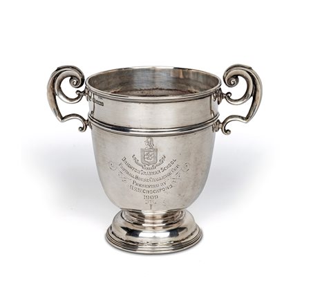 Coppa biansata, città di Sheffield, 1908, argentiere Richard Richardson...