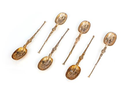 Sei cucchiaini in argento dorato, Londra 1901, argentieri Cornelius...