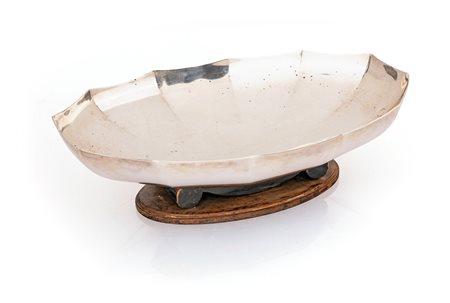 Alzatina ovale su base in legno profilo dodecagonale cm 6,5x23,5x16 - peso...