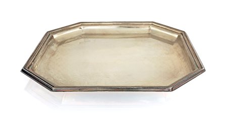 Piatto ottagonale orlo percorso da nervature cm 21,5x21,5 - gr. 242 argento...