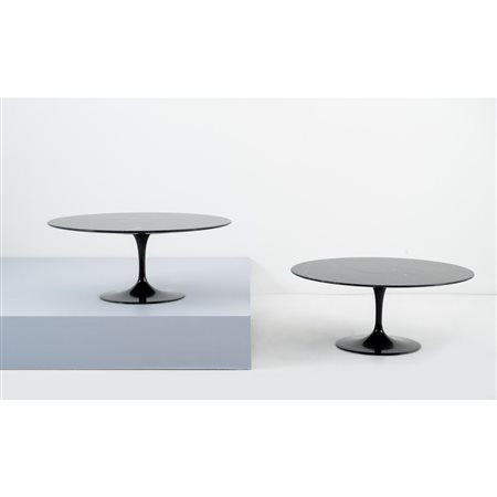 EERO SAARINEN, Coppia di tavoli bassi modello “Tulip”