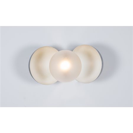 GIANEMILIO PIERO E ANNA MONTI,Lampada parete mod. “Diaframma”