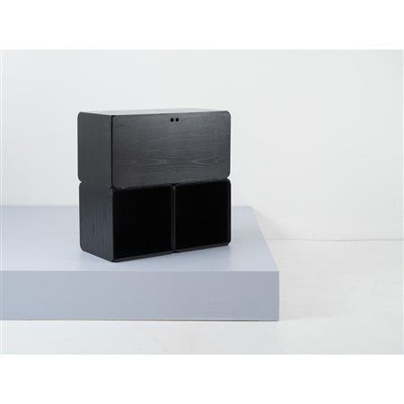 DERK JEAN DE VRIES, Mobile contenitore