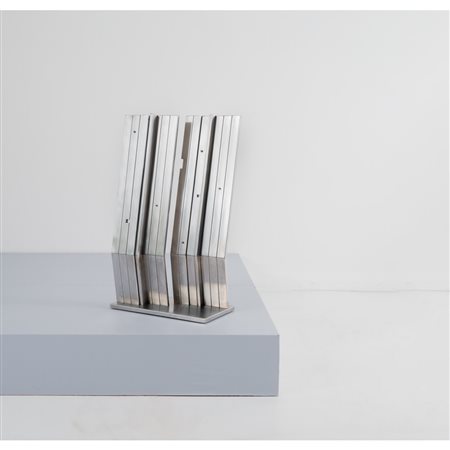 SALVATORE MESSINA, Scultura verticale