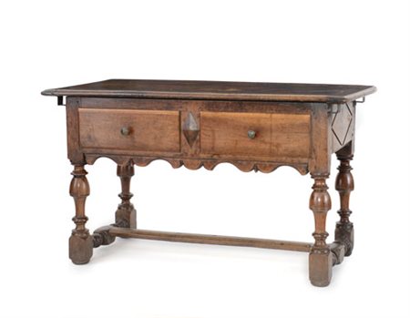 MOBILE DEL XVIII SECOLO TAVOLO IN NOCE, XVIII SECOLO, piano rettangolare con...