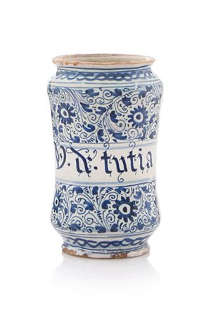 FAENZA ALBARELLO IN MAIOLICA, FAENZA, XVI SECOLO, decoro blu a girali fiorite...