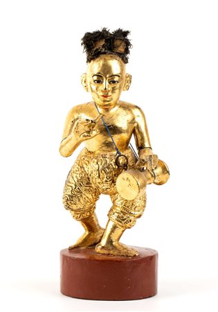  
MUSICISTA IN LEGNO LACCATO E DORATO 
 