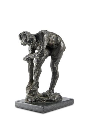 Luigi Broggini "Donna chinata" 
scultura in bronzo (h cm 24) 
firmata alla base