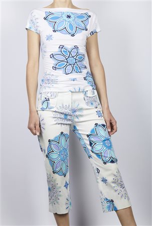 PUCCI EMILIO - Completo maglia maniche corte e pantaloni.
