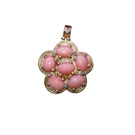 Ciondolo in oro giallo 750 kt, con corallo rosa e diamanti taglio brillante