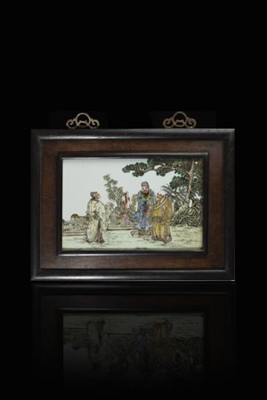 PLACCA<BR>Placca in porcellana Famiglia Rosa