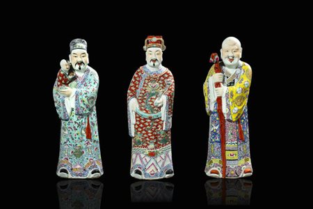 LOTTO DI TRE MONACI<BR>Tre monaci in porcellana Famiglia Rosa