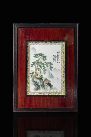 PLACCA<BR>Placca in porcellana Famiglia Rosa