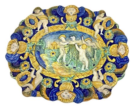 Piatto in maiolica con puttini, nineteen° secolo