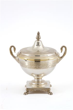 Tureen in 800 silver
