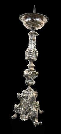 TORCIERE DEL XVIII SECOLO in lamina d'argento sbalzato, h cm 51, peso...